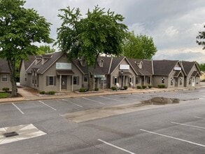 14101-14109 S Mur-len Rd, Olathe, KS for lease Building Photo- Image 2 of 4