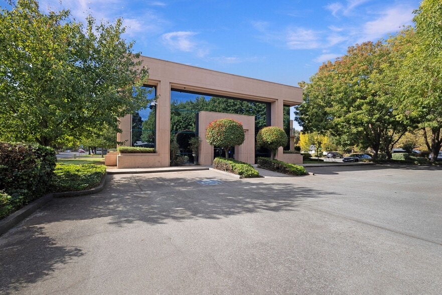 500 W East Ave, Chico, CA for sale - Building Photo - Image 3 of 57