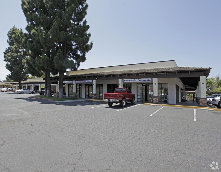601 Mobil Ave, Camarillo, CA for lease - Building Photo - Image 2 of 7