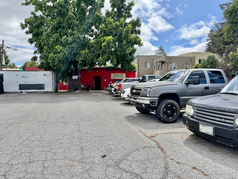 2751 El Camino Real, Redwood City, CA for sale - Building Photo - Image 2 of 3