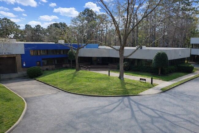 Plus de détails pour 524 Viking Dr, Virginia Beach, VA - Industriel à louer
