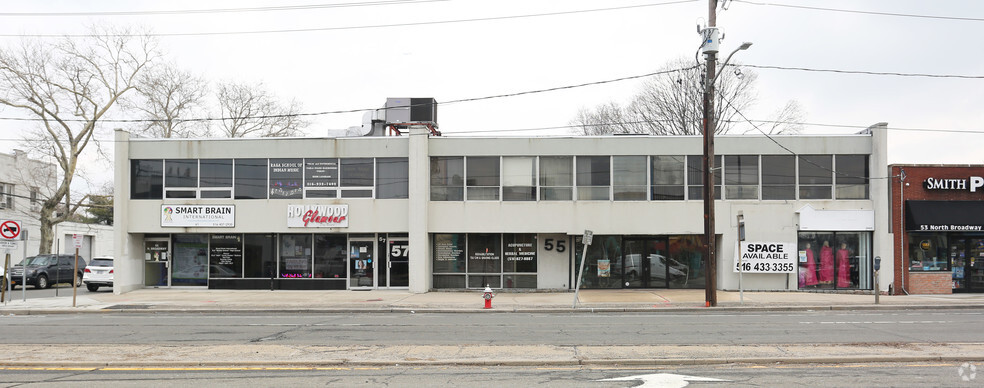 55-61 N Broadway, Hicksville, NY à vendre - Photo principale - Image 1 de 1