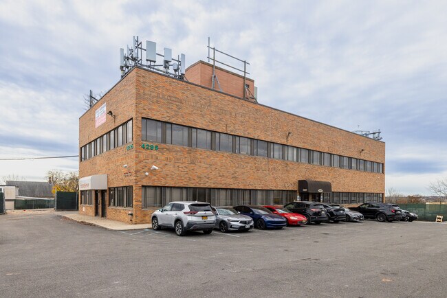 Plus de détails pour 4295 Arthur Kill Rd, Staten Island, NY - Industriel à louer