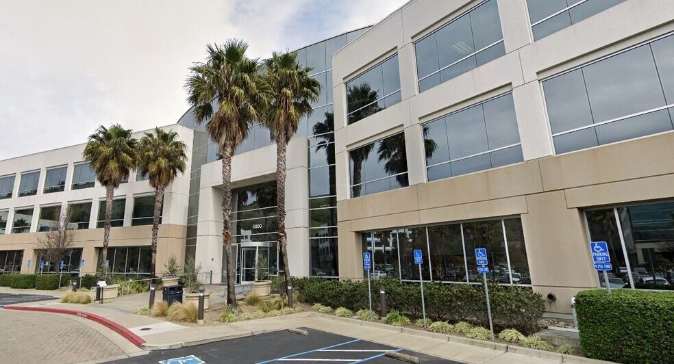 6000 Shoreline Ct, South San Francisco, CA à louer - Photo du bâtiment - Image 3 de 4