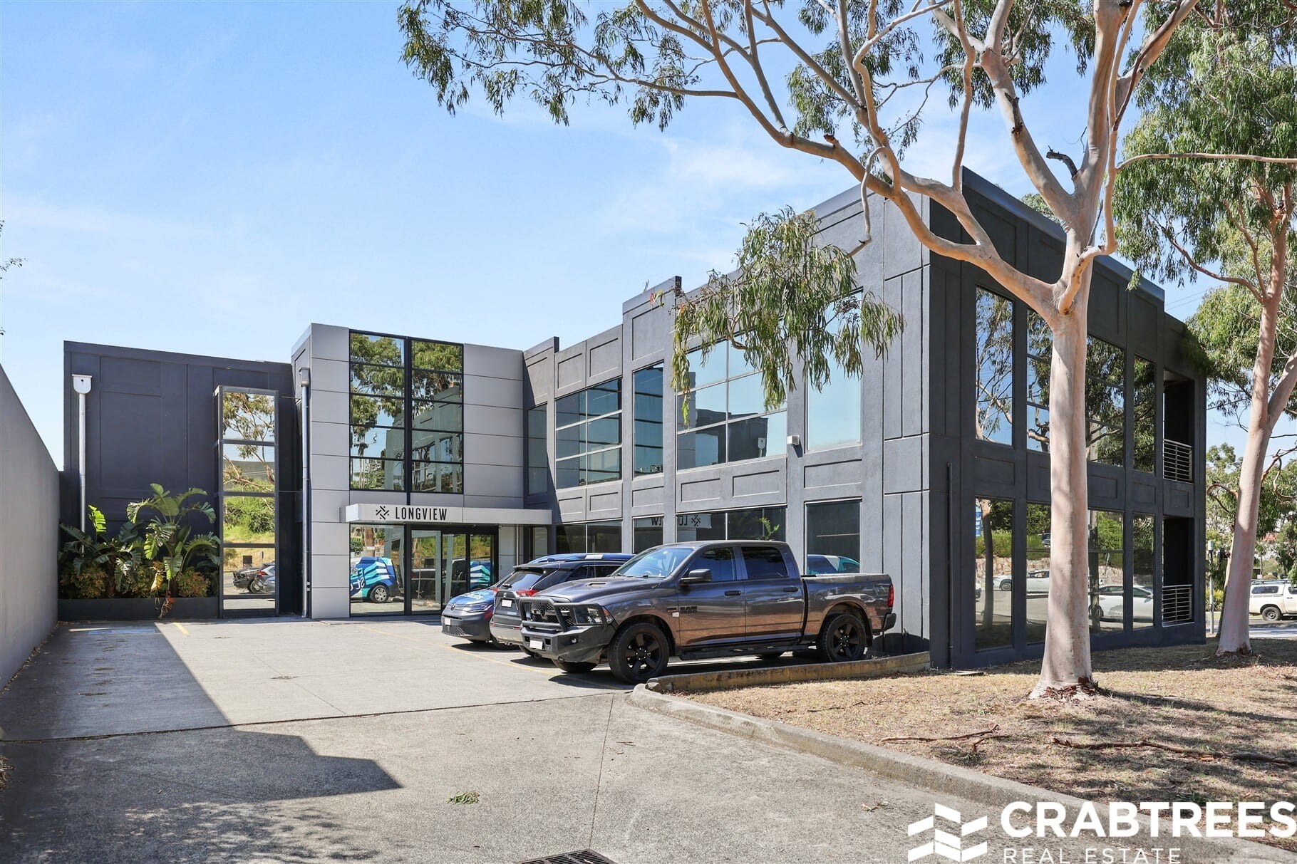 31 Hardner Rd, Mount Waverley for lease Primary Photo- Image 1 of 8