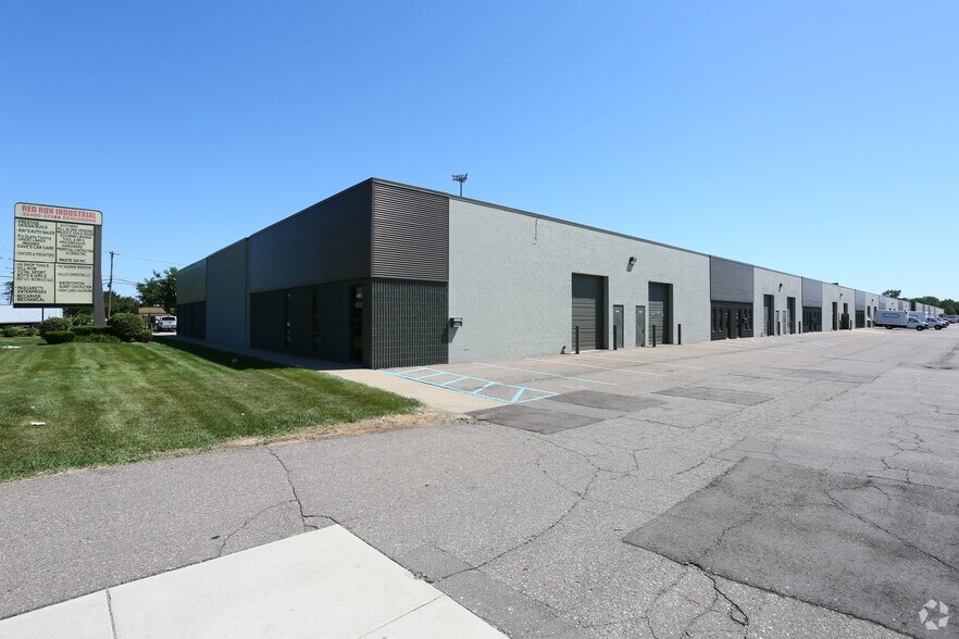 32400-32538 Dequindre Rd, Warren, MI à louer - Photo du bâtiment - Image 2 de 2