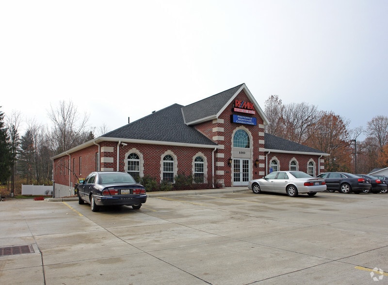 120 W Aurora Rd, Northfield, OH for sale - Primary Photo - Image 1 of 36