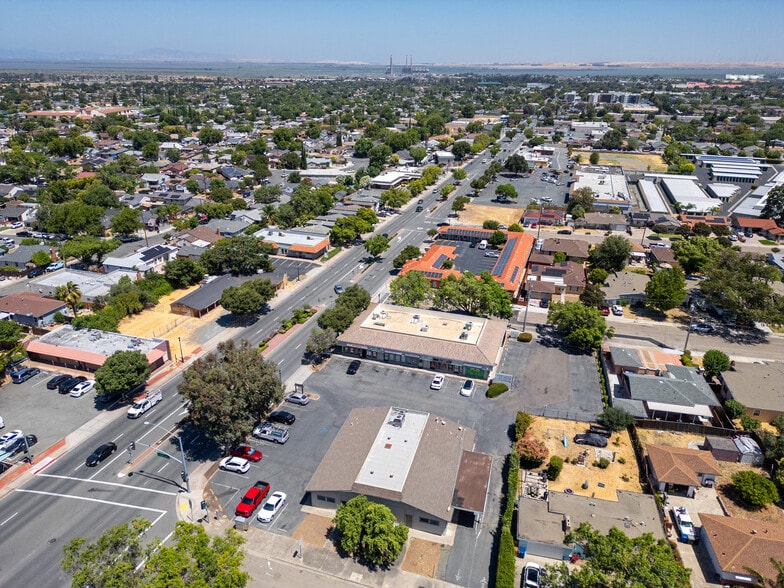 4015 Railroad Ave, Pittsburg, CA for sale - Building Photo - Image 3 of 35