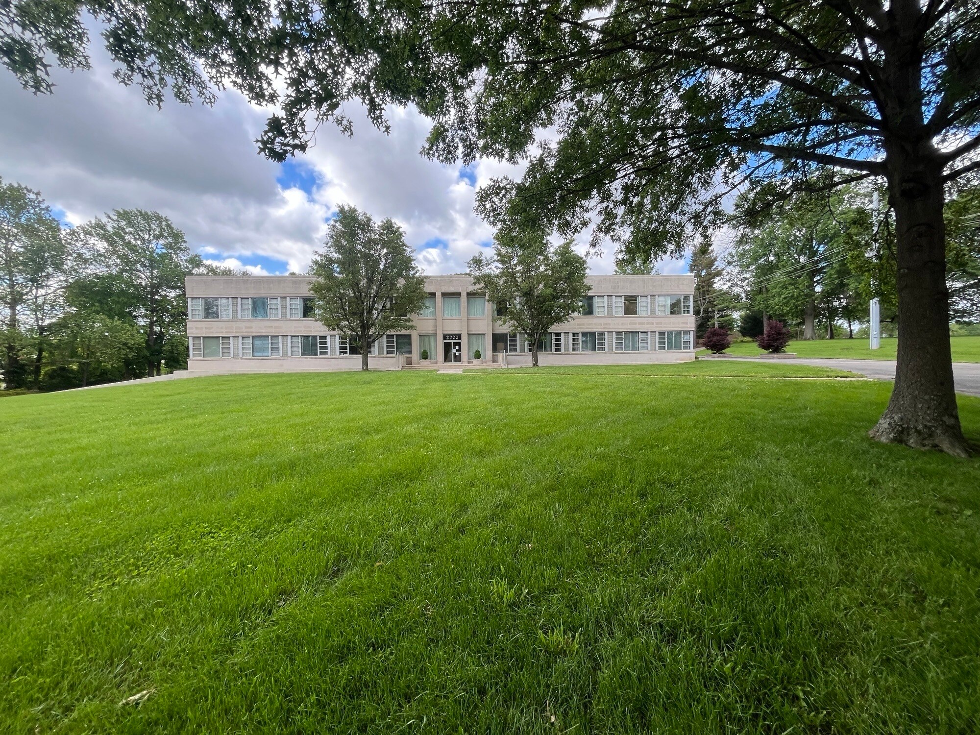 2222 8th St, Bedford, IN à vendre Photo principale- Image 1 de 17