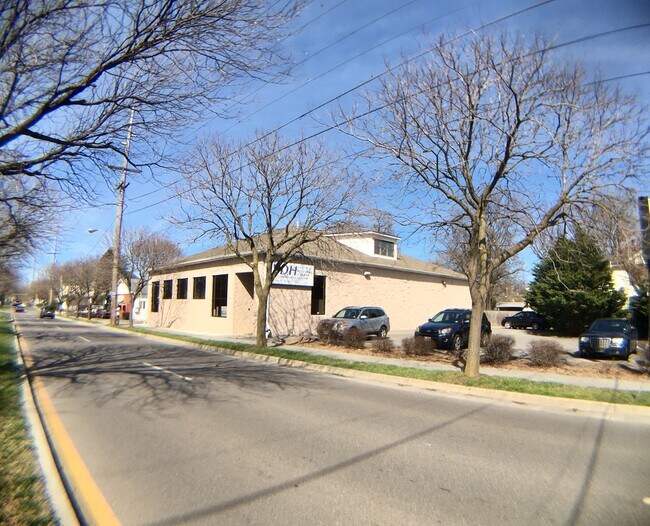 Plus de détails pour 414 9th St SE, Roanoke, VA - Commerce de détail à vendre