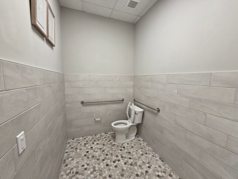 1925 Pearland Pky, Pearland, TX à louer - Photo du bâtiment - Image 2 de 15