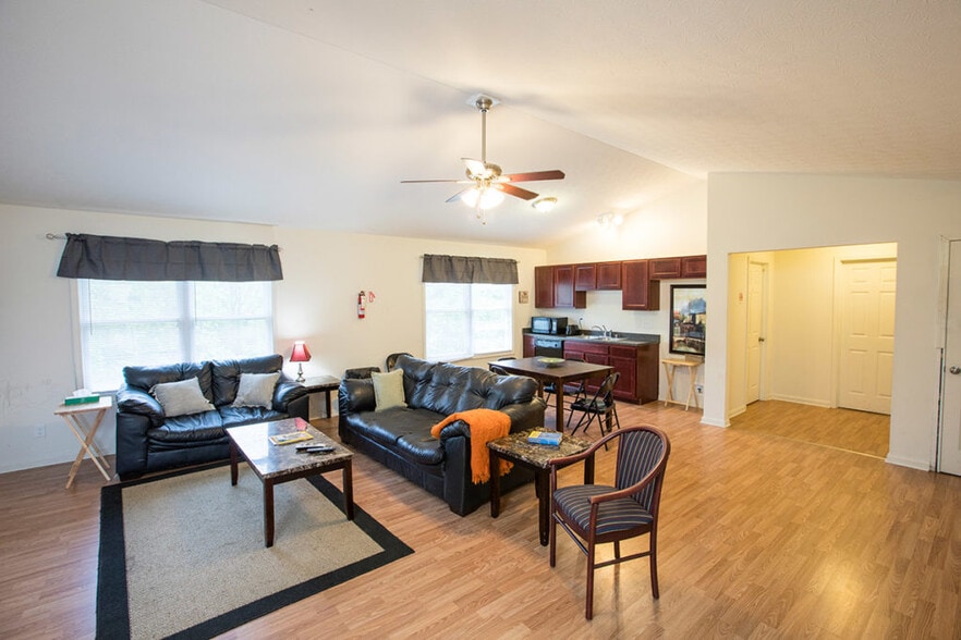 3107 Cincinnati Rd, Georgetown, KY for sale - Interior Photo - Image 3 of 5