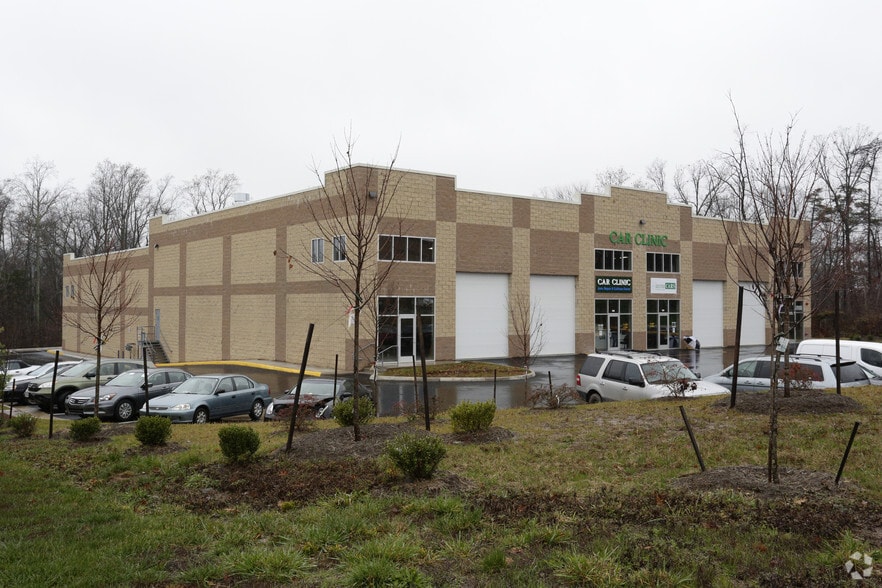 23551 Pebble Run Pl, Dulles, VA for lease - Primary Photo - Image 3 of 19