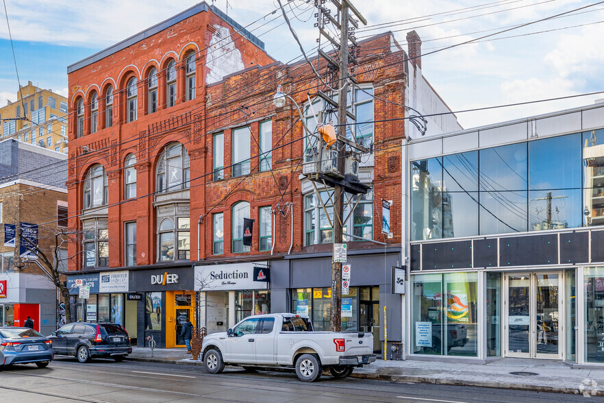 493-497 Queen St W, Toronto, ON à louer - Photo du bâtiment - Image 2 de 4