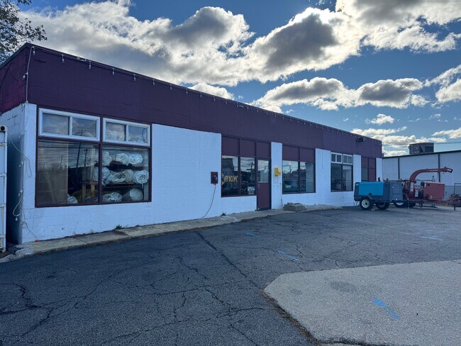 More details for 924 Boston Providence Tpke, Norwood, MA - Retail for Sale