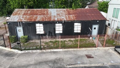 4002 La Branch St, Houston, TX for lease Interior Photo- Image 2 of 17