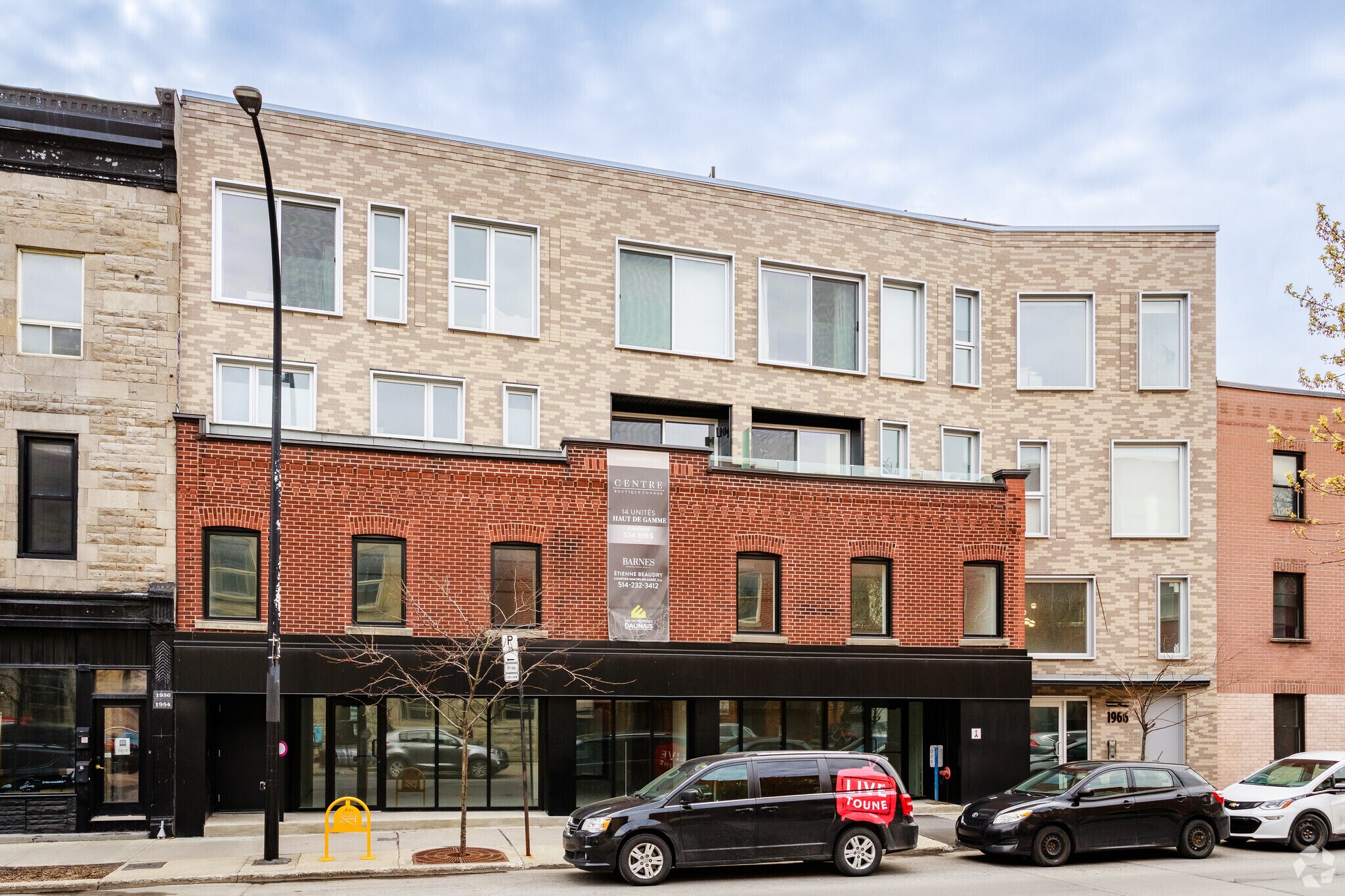 1958-1968 Rue du Centre, Montréal, QC for sale Primary Photo- Image 1 of 1