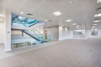 Ruscombe Ln, Reading for lease Interior Photo- Image 1 of 3