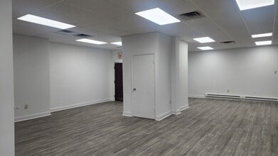 520 Speedwell Ave, Morris Plains, NJ for lease Interior Photo- Image 1 of 4