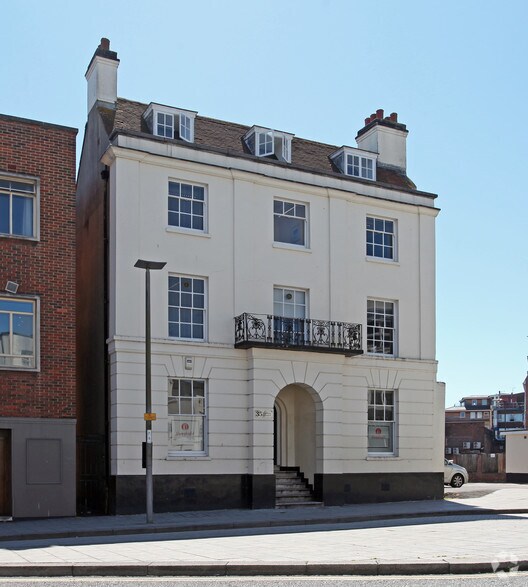 35 Carlton Cres, Southampton à louer - Photo du bâtiment - Image 2 de 4