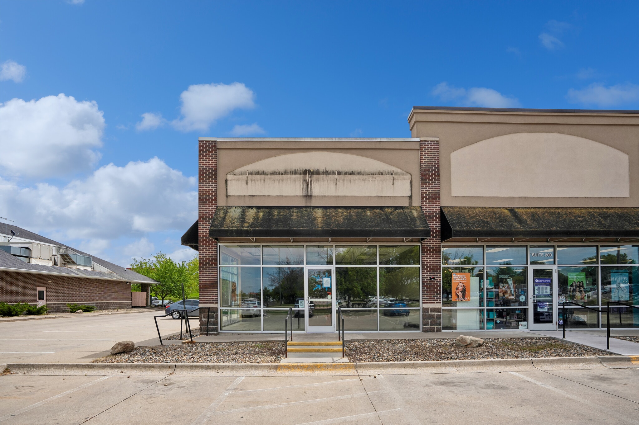 6058 SE 14th St, Des Moines, IA for lease Building Photo- Image 1 of 16