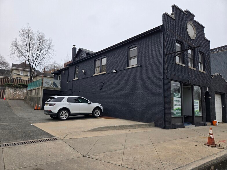 508 Broad Ave, Ridgefield, NJ à louer - Photo du bâtiment - Image 2 de 9