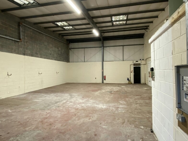 Duchess Pl, Rutherglen for lease - Building Photo - Image 3 of 5