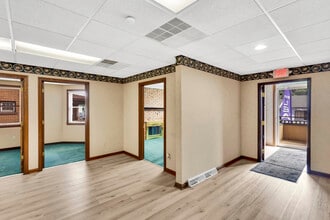 1532 Lincoln Way, White Oak, PA à louer Photo intérieure- Image 1 de 8