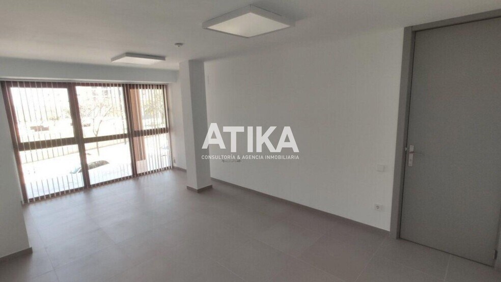 Office in Ontinyent, Valencia for lease - Interior Photo - Image 3 of 7