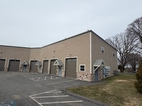 2 Walnut Hill Park, Woburn, MA à louer Photo intérieure- Image 1 de 10