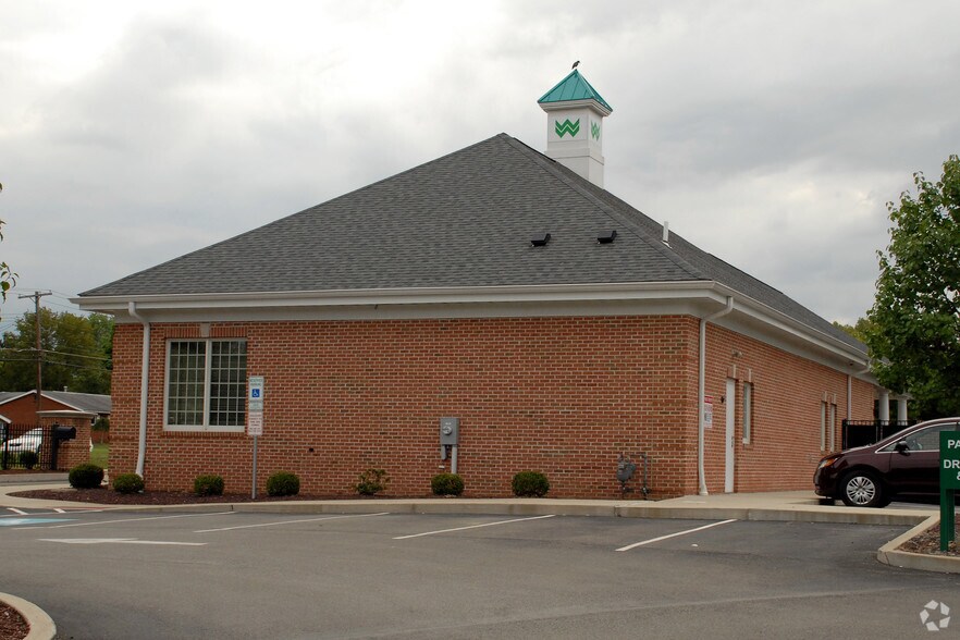 2630 Rochester Rd, Cranberry Township, PA à vendre - Photo du bâtiment - Image 3 de 43