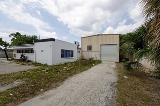 2520 Hansrob Rd, Orlando, FL for lease Building Photo- Image 1 of 2