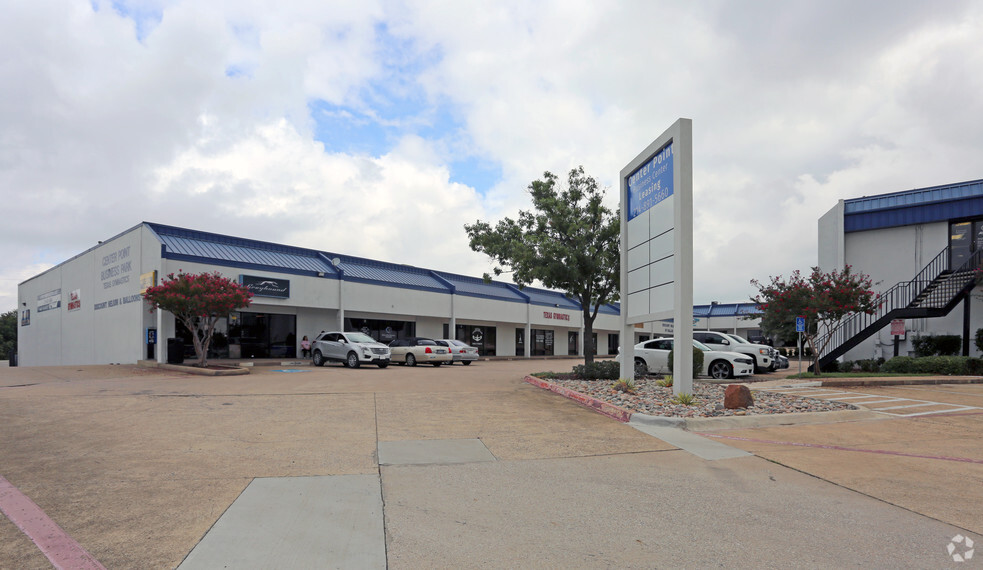 1331 E US Highway 80, Mesquite, TX for lease - Primary Photo - Image 1 of 5