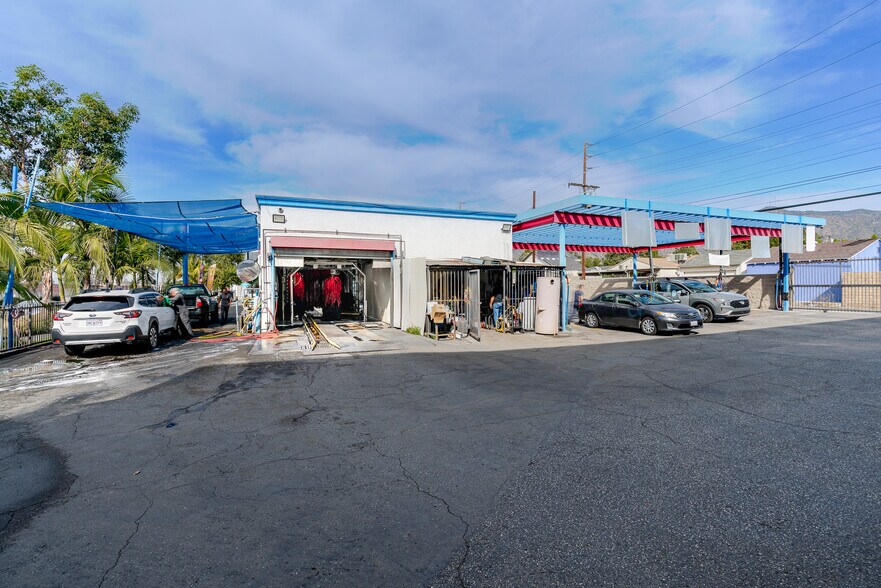 5720 San Fernando Rd, Glendale, CA à vendre - Photo du bâtiment - Image 2 de 27