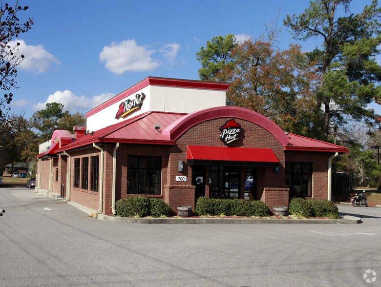 700 N Main St, Summerville, SC for lease - Building Photo - Image 1 of 4