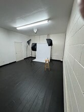 14529 Archwood St, Van Nuys, CA for lease Building Photo- Image 2 of 2