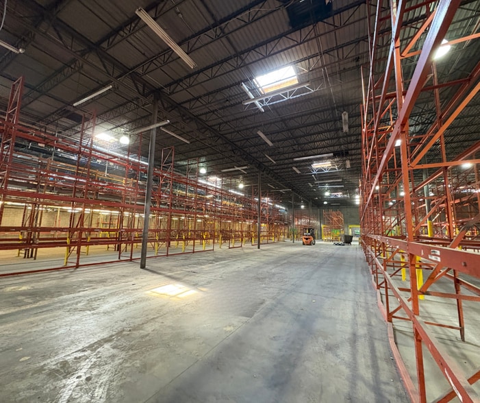 4820 N Church Ln SE, Atlanta, GA for lease - Interior Photo - Image 2 of 9