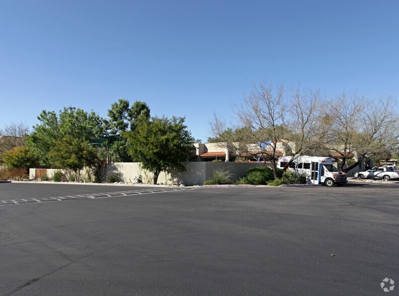 10361 N Oracle Rd, Oro Valley, AZ à vendre - Photo du bâtiment - Image 3 de 6