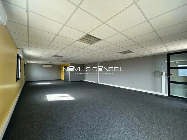 Bureau dans Quint-Fonsegrives à louer - Photo du bâtiment - Image 3 de 4