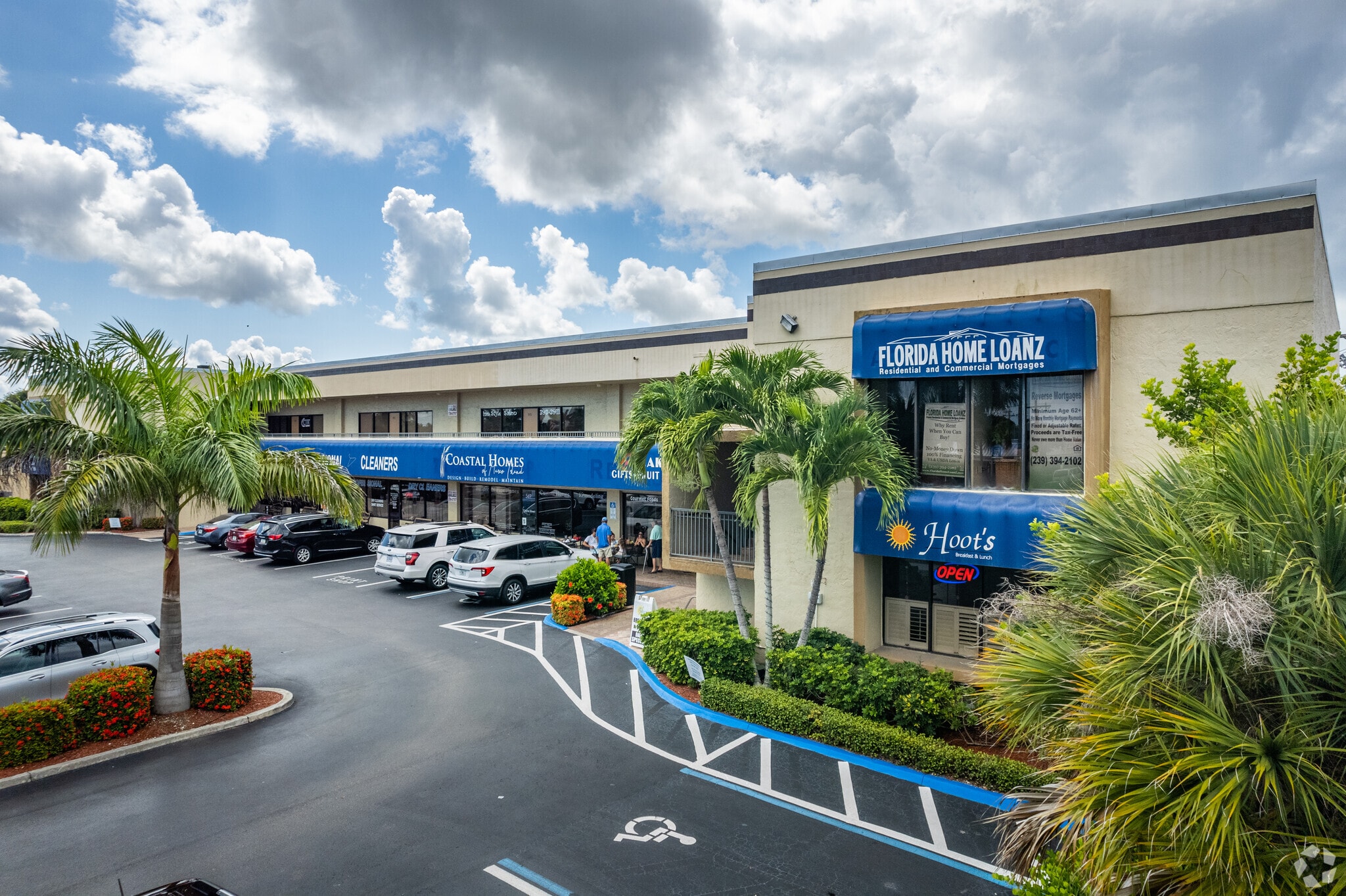 547-575 E Elkcam Cir, Marco Island, FL for lease Primary Photo- Image 1 of 6