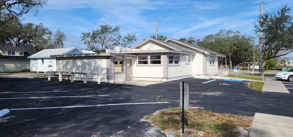 1001 W 1st St, Sanford, FL à vendre - Photo du bâtiment - Image 3 de 15