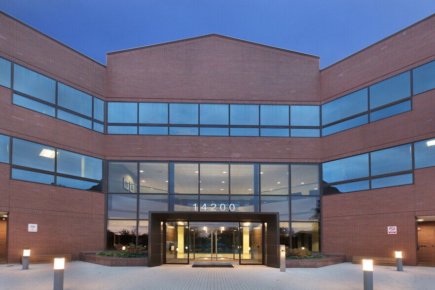 14200 Park Meadow Dr, Chantilly, VA for lease - Building Photo - Image 3 of 8