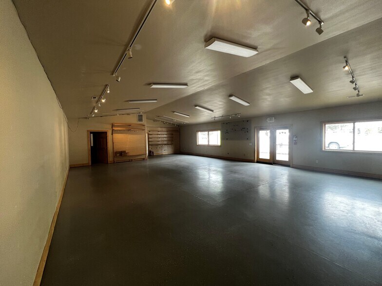 2719 Lake Tahoe Blvd, South Lake Tahoe, CA à louer - Photo intérieure - Image 2 de 9