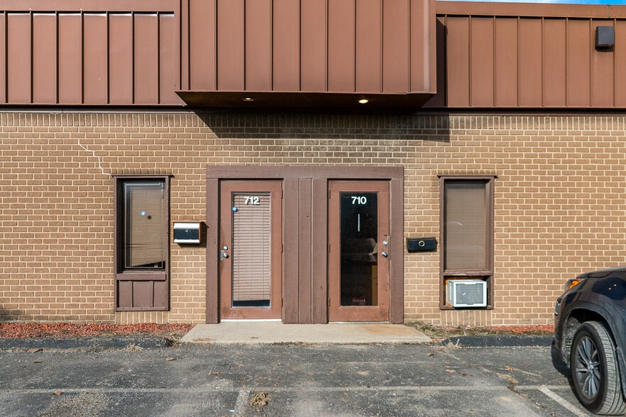 1520 Harmon Ave, Columbus, OH for lease - Primary Photo - Image 1 of 4