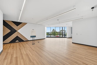 6815 Flanders Dr, San Diego, CA for lease Interior Photo- Image 2 of 11