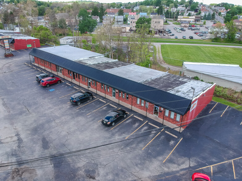 60-72 Lebanon Ave, Uniontown, PA à louer - Aérien - Image 2 de 19