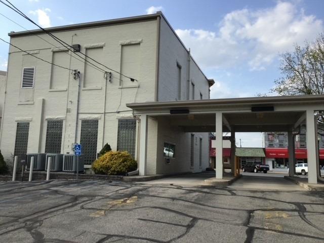 118 E Michigan St, New Carlisle, IN à vendre - Photo du bâtiment - Image 2 de 32