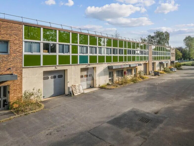 Flex in Les Ulis for lease - Building Photo - Image 3 of 9
