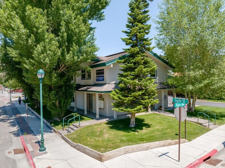 480 S Cache St, Jackson, WY à vendre - Photo du bâtiment - Image 1 de 1