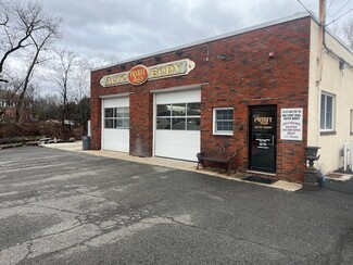 Plus de détails pour 110 E Main St, Little Falls, NJ - Vente au détail à louer